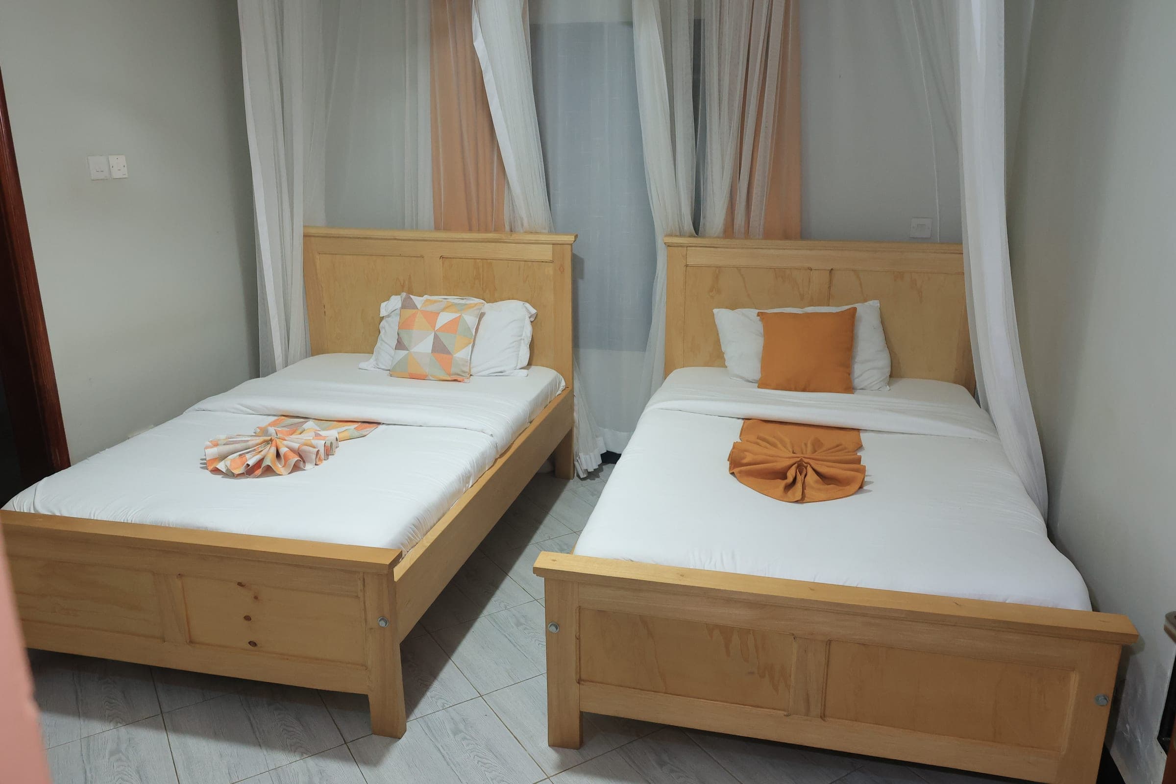 Two Bedroom Occupancy (Rooms 3 & 4) — Room 4 — Twin Beds